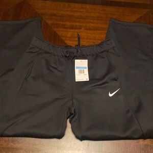 Nike Womens Therma fit pants